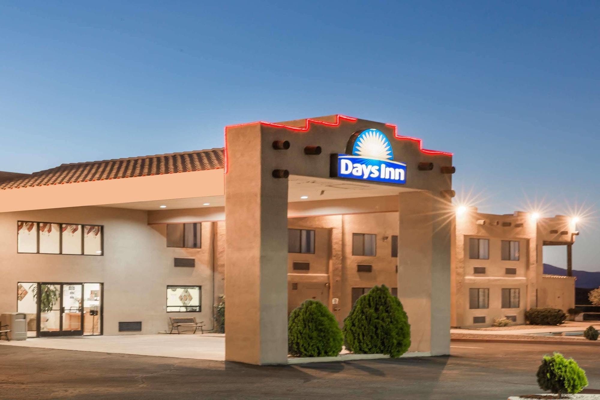 Days Inn By Wyndham بينسون المظهر الخارجي الصورة